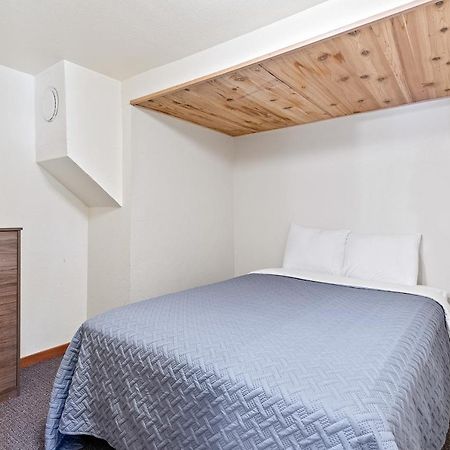 Harney Camp Cabins Hill City Buitenkant foto